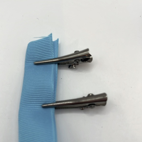 Stylish Hair Clips with Turquoise Floral Design Alligator Clips 8 Assortment - Picture 6 of 13